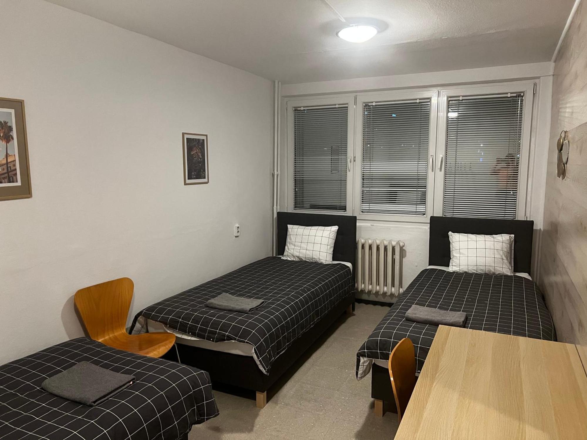 Camera Tripla con Bagno in Comune